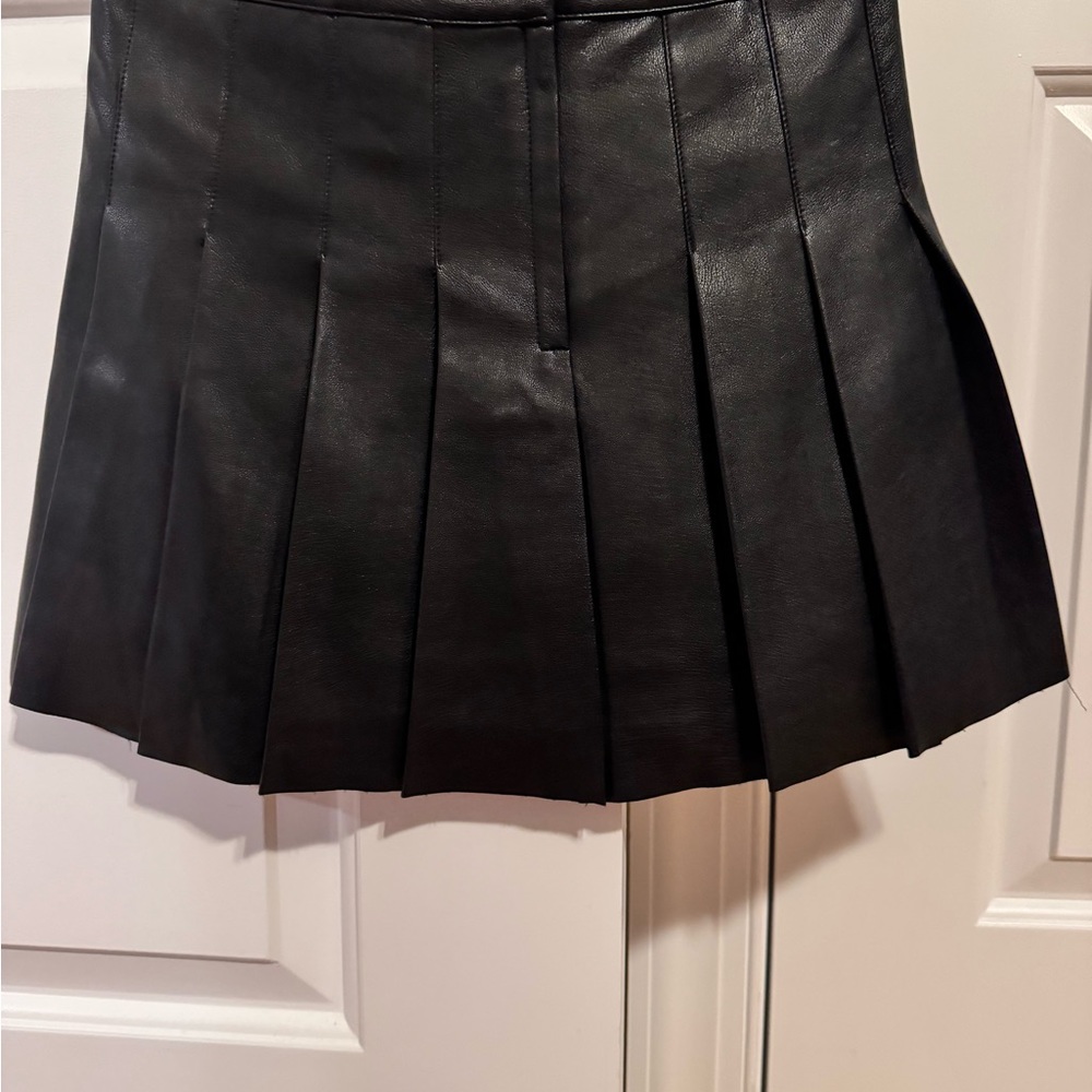 Katie J Faux Leather Pleated Skirt, Black, Girls Junior, Large